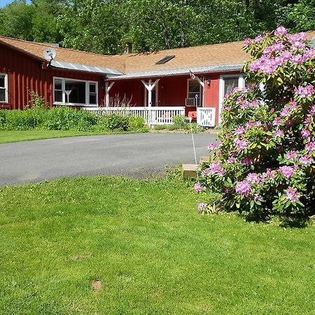 Shelburne Falls Cavalier Cottage B&B מראה חיצוני תמונה