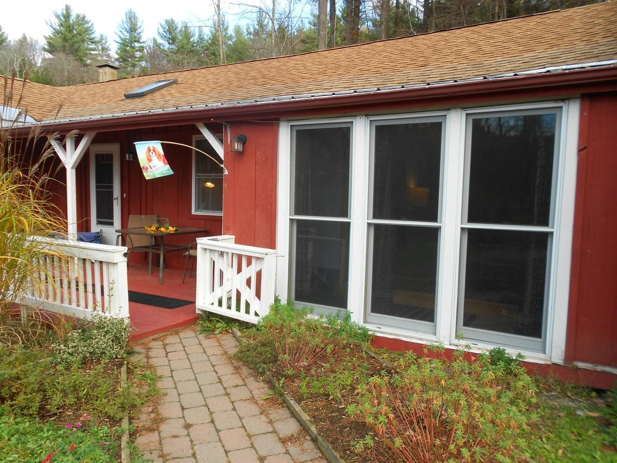 Shelburne Falls Cavalier Cottage B&B מראה חיצוני תמונה