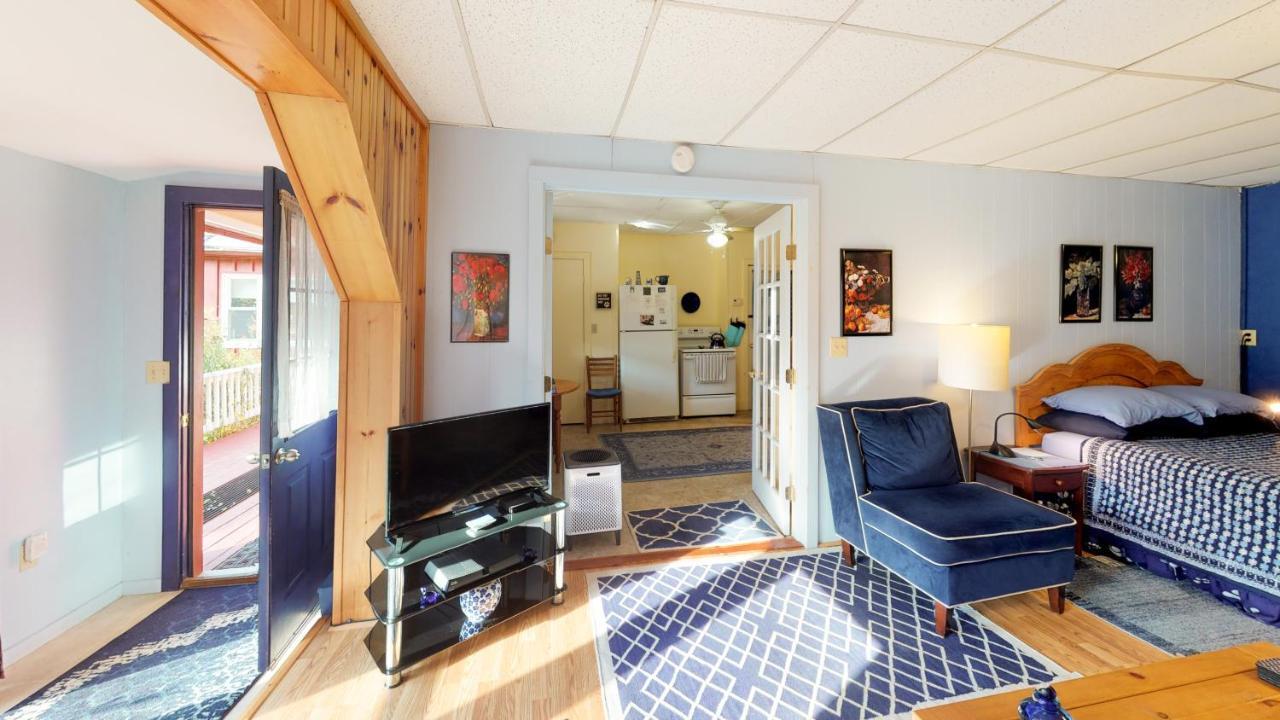 Shelburne Falls Cavalier Cottage B&B מראה חיצוני תמונה