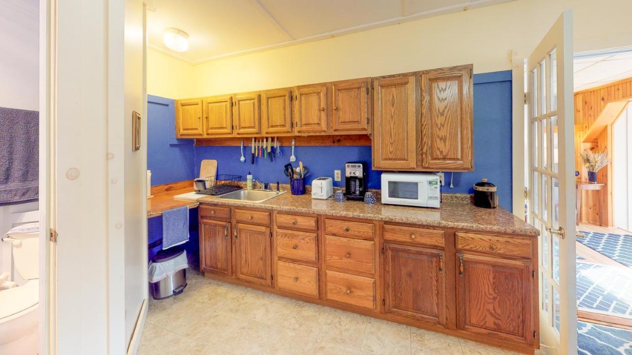 Shelburne Falls Cavalier Cottage B&B מראה חיצוני תמונה